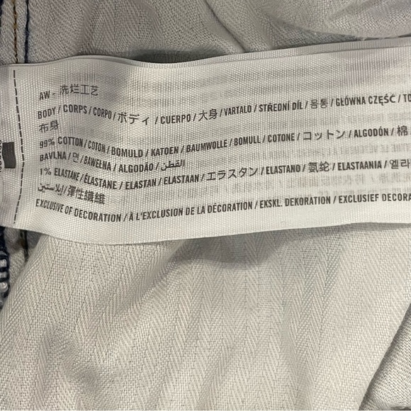 Abercrombie & Fitch Curve Love The Mom Short High Rise Distressed Size 34/18 - Picture 8 of 11